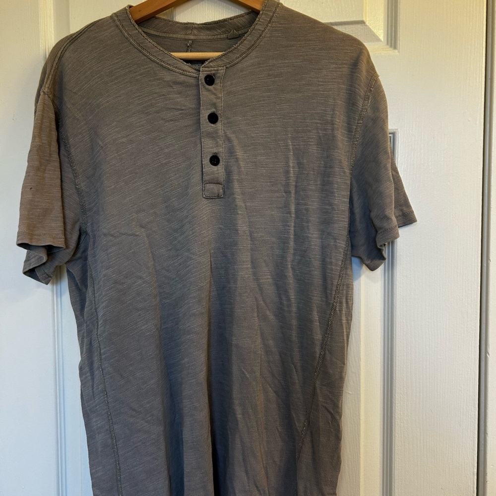 Rag & Bone Men’s Grey with Green undertones Henley Shirt